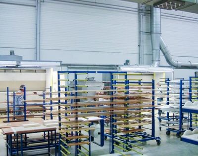 Wasserberieselte_Lackieranalage_fuer_Holzplatten