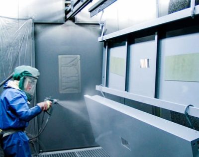 Lackierkabine_fuer_Blechteile