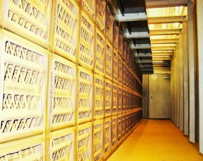 Lackierkabine_mit_stehendem_Filter