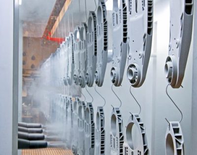 Pulverkabine_zur_Beschichtung_von_Serienteilen.jpg Pulverkabine_zur_Beschichtung_von_Serienteilen