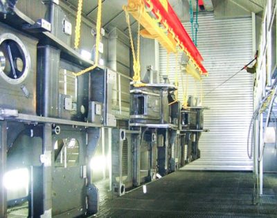 Manuelle_Wasch_und_Vorbehandlungskabine_fuer_Grossteile.jpg Manuelle_Wasch_und_Vorbehandlungskabine_fuer_Grossteile