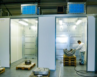 Entstaubung_in_einem_Schleifkabinenkomplex