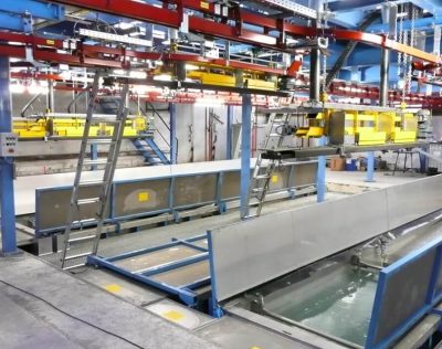 Montage_von_Tauch_Lackieranlagen