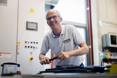 Inbetriebnahme_von_Lackieranlagen.jpg Inbetriebnahme_von_Lackieranlagen