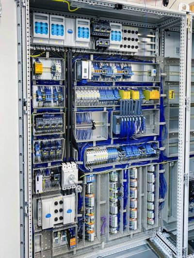 Schaltschrankbau_3.jpg Schaltschrankbau_3