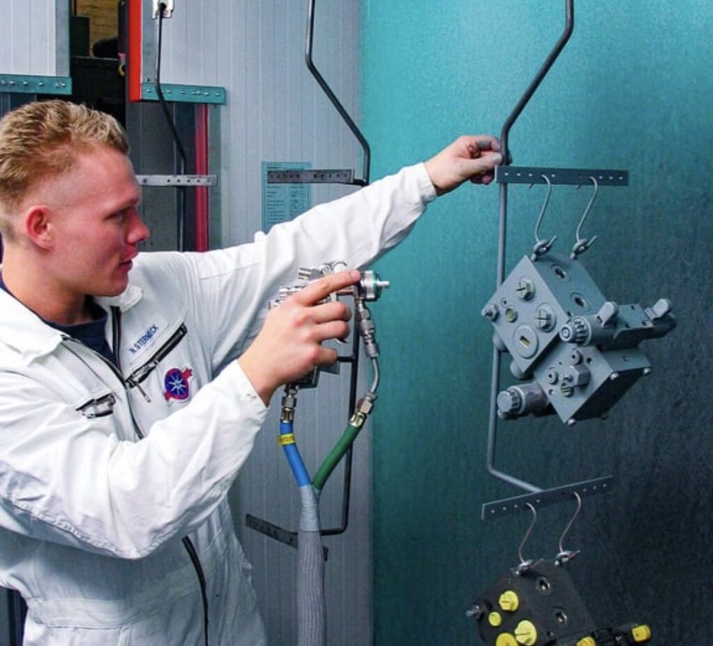 TSW-Spritzwaende_modular_Heimer